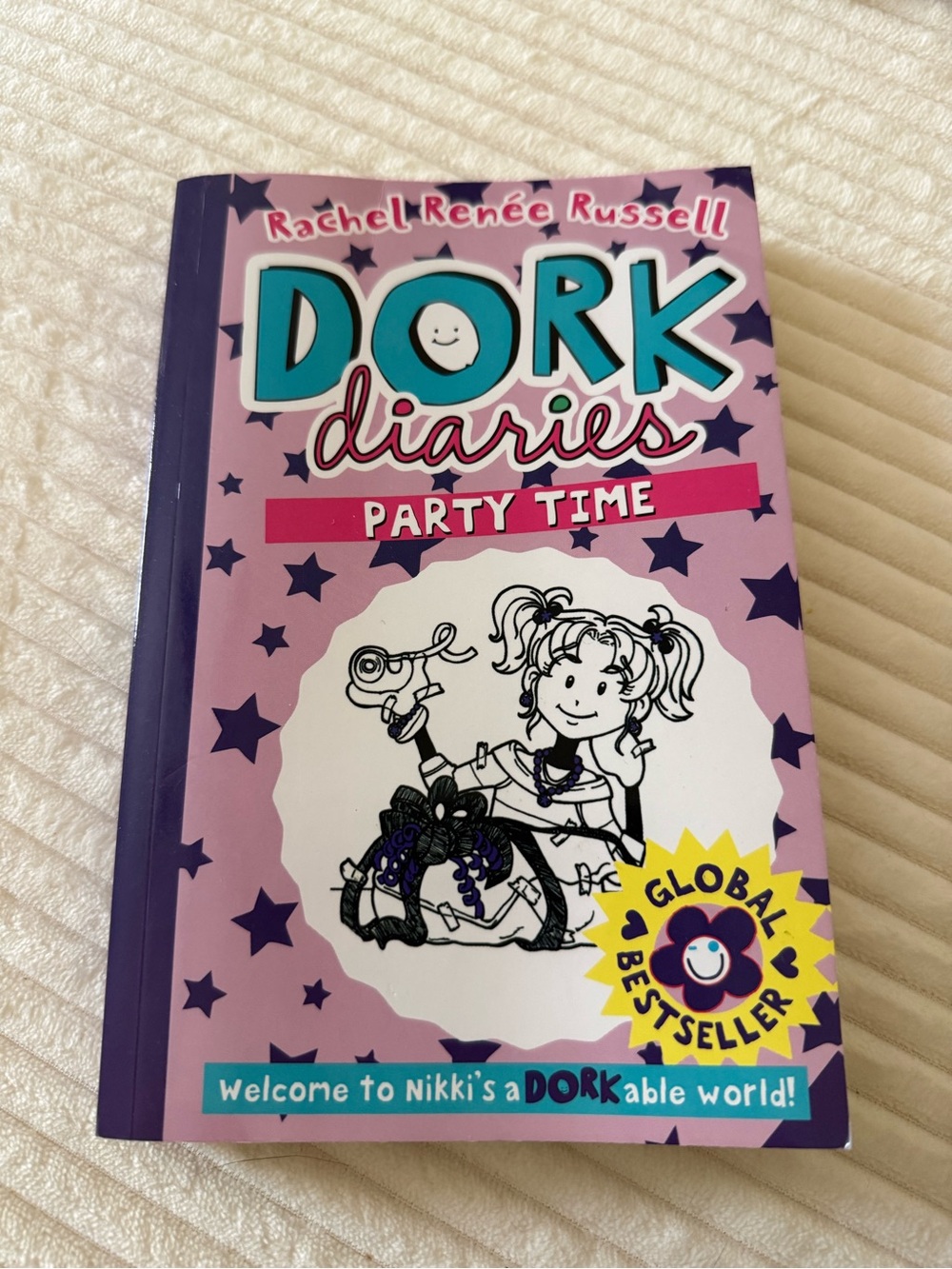 Dork Diaries: Party Time by Rachel Renée Russell - Pink/Purple Cover